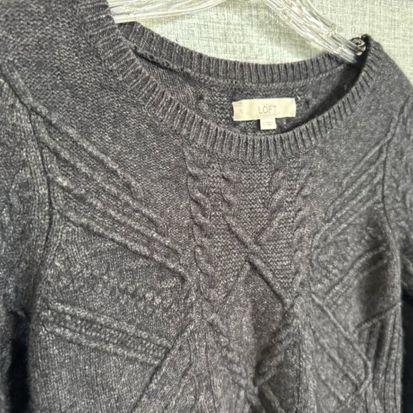 Loft sweater Size L - Picture 2 of 6